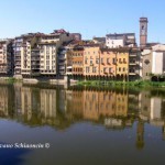 Firenze_si_specchia_sull'Arno