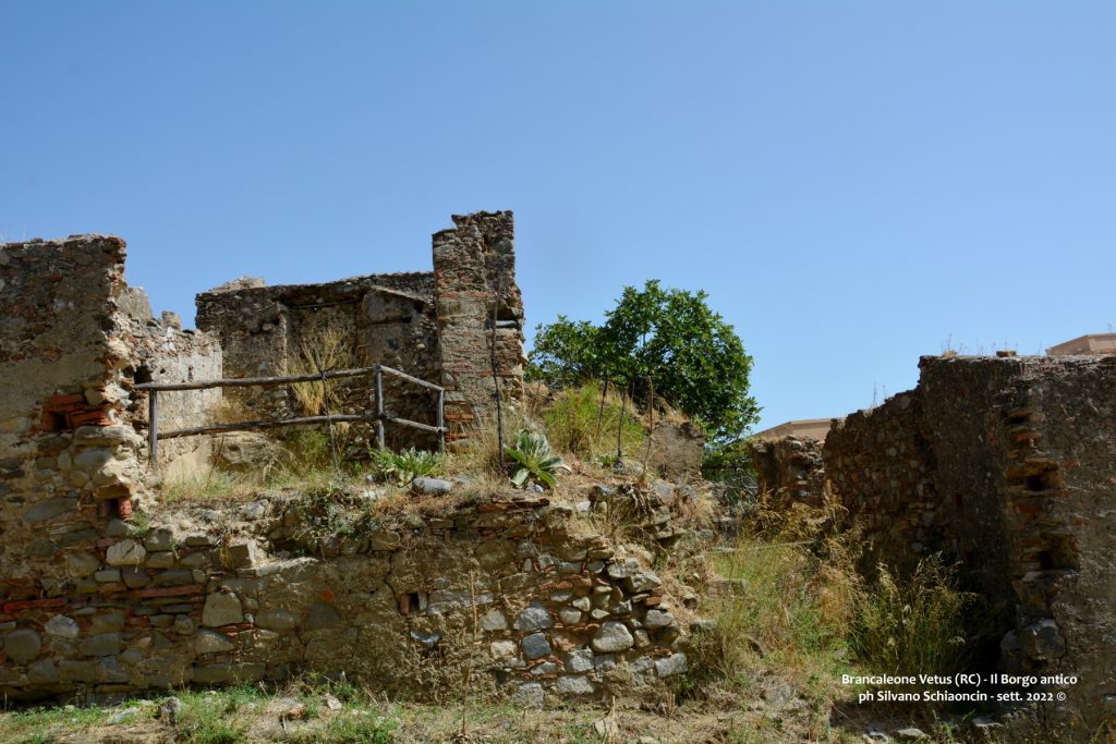Parco archeologico Brancaleone Vetus (RC)007
